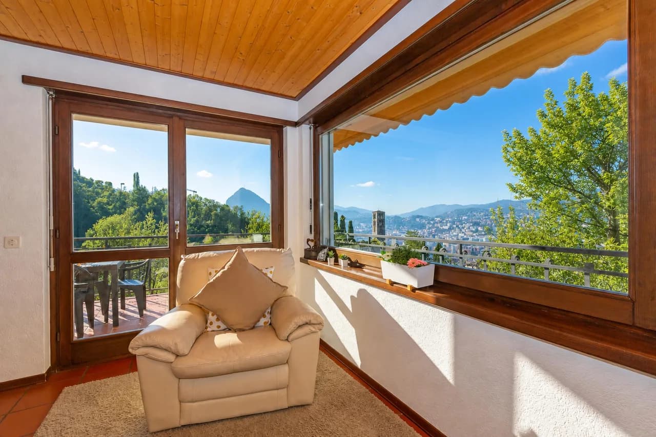 Scenic Balcony Apartment in Ticino photo 2