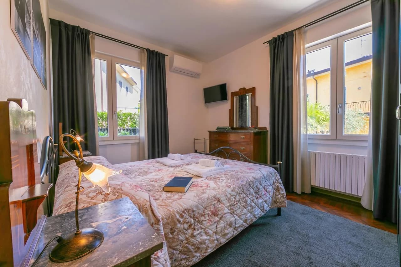 La Maison Fleurie Appt Girasole 2BR Terrace + Free Parking photo 4