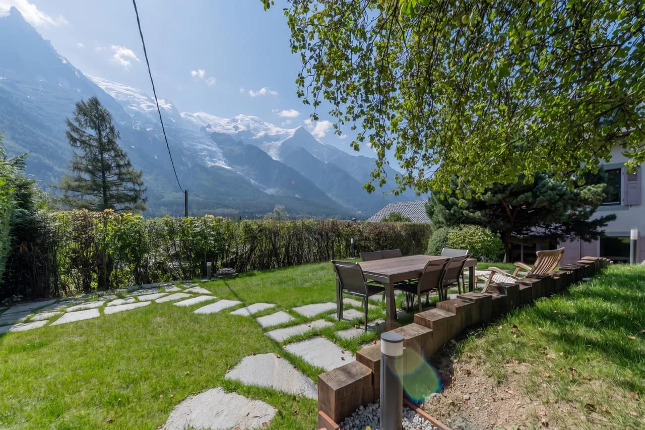 Garden Duplex Apartment in Chamonix photo 2
