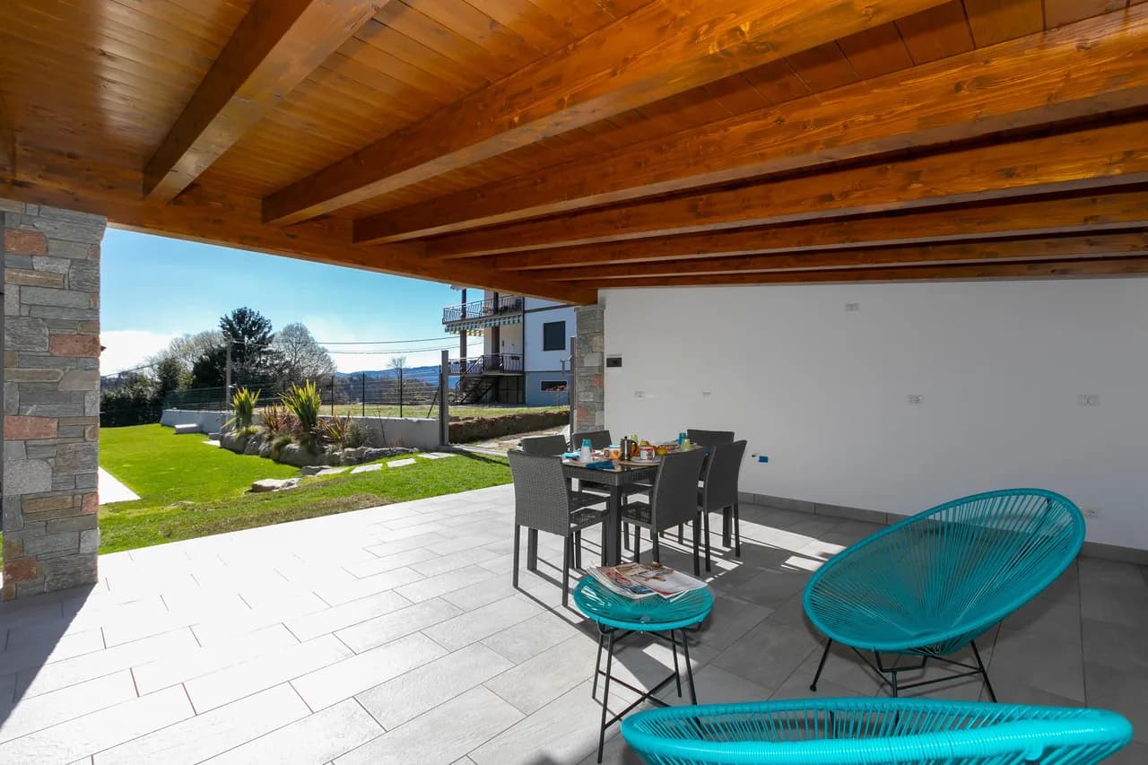 Lake View Villa in Besozzo, Lombardy, Italy photo 4
