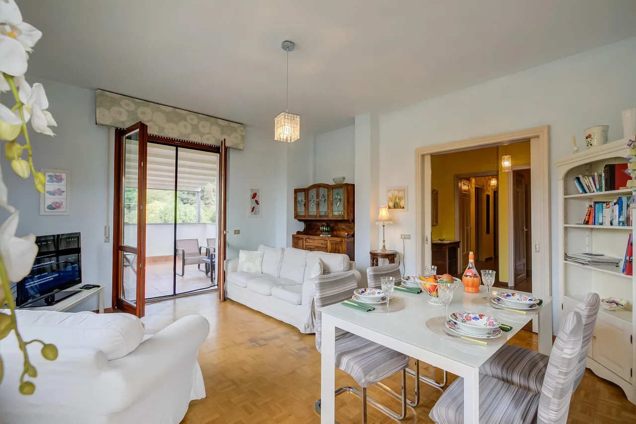 Connie's Apartment Modern 2BR, Private garden, Mountain Views in Monvalle photo 2