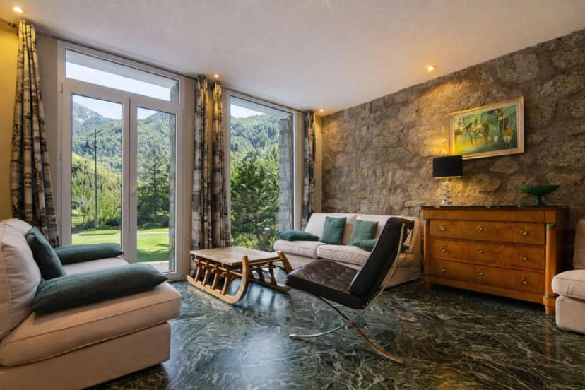 Chalet Glacier Duplex w/ Fireplace Sleeps 8