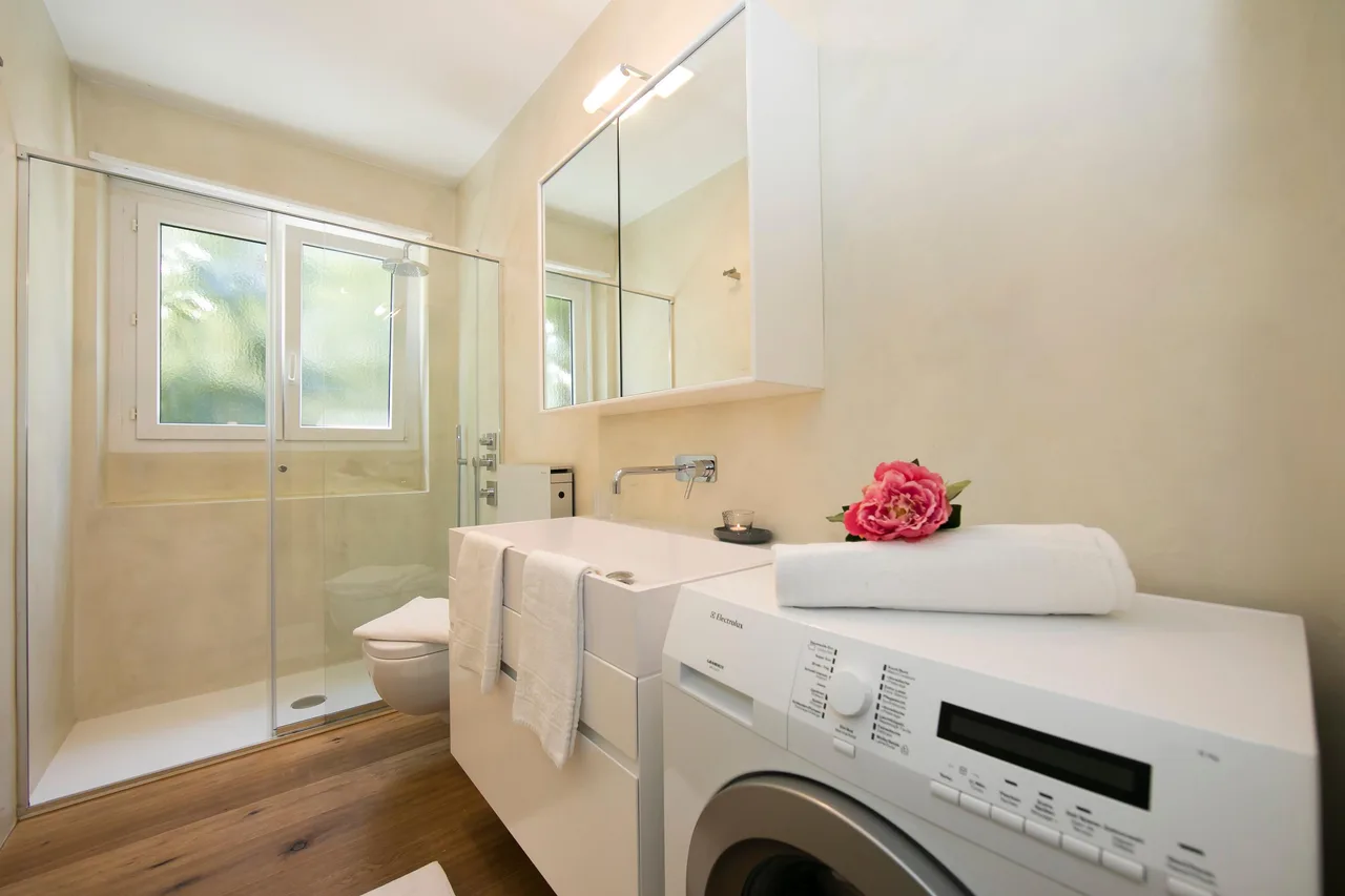Charming Apartment with Balcony in Ticino photo 5