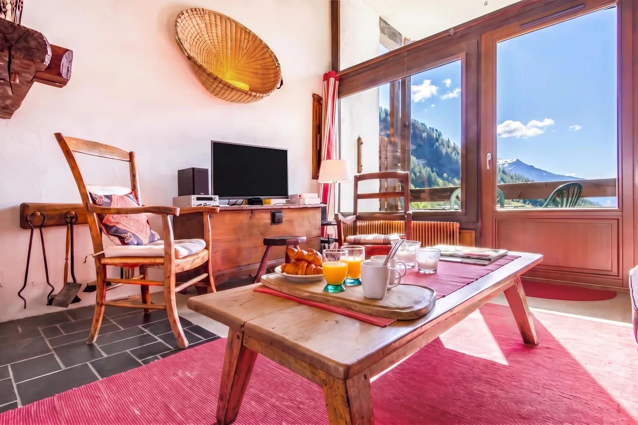 Ski-In/Ski-Out Chalet in Le Tour Argentière photo 3