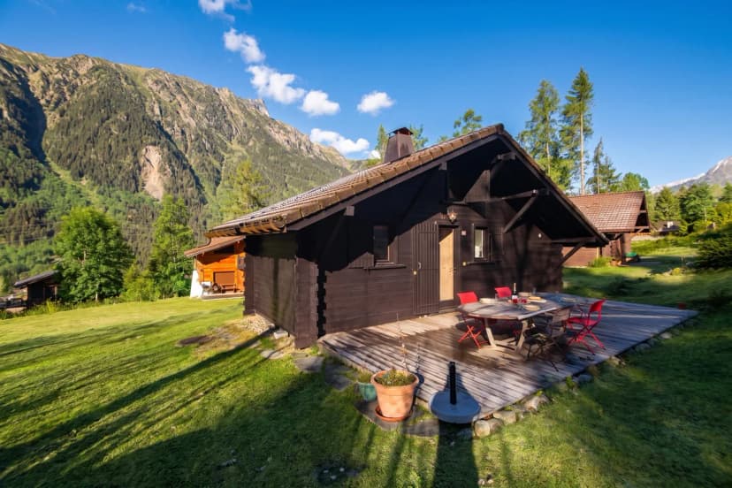 Chalet du Glacier Cosy Alpine style, Sleeps 4