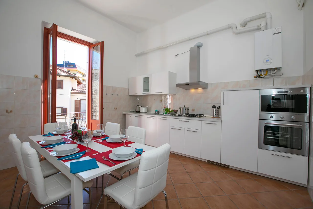 Lake View Apartment in Luino Center photo 3