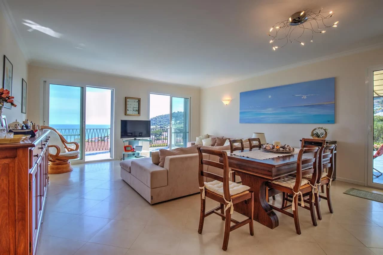 Sea-View Villa in Sanremo, Riviera dei Fiori, Italy photo 4