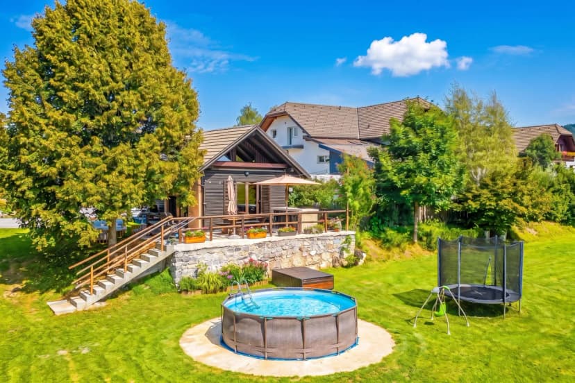 Kraševec Lodge with Garden & Pool