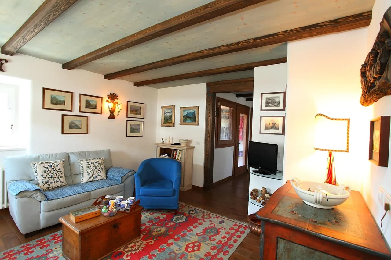 Charming Ski Apartment in Livigno photo 3