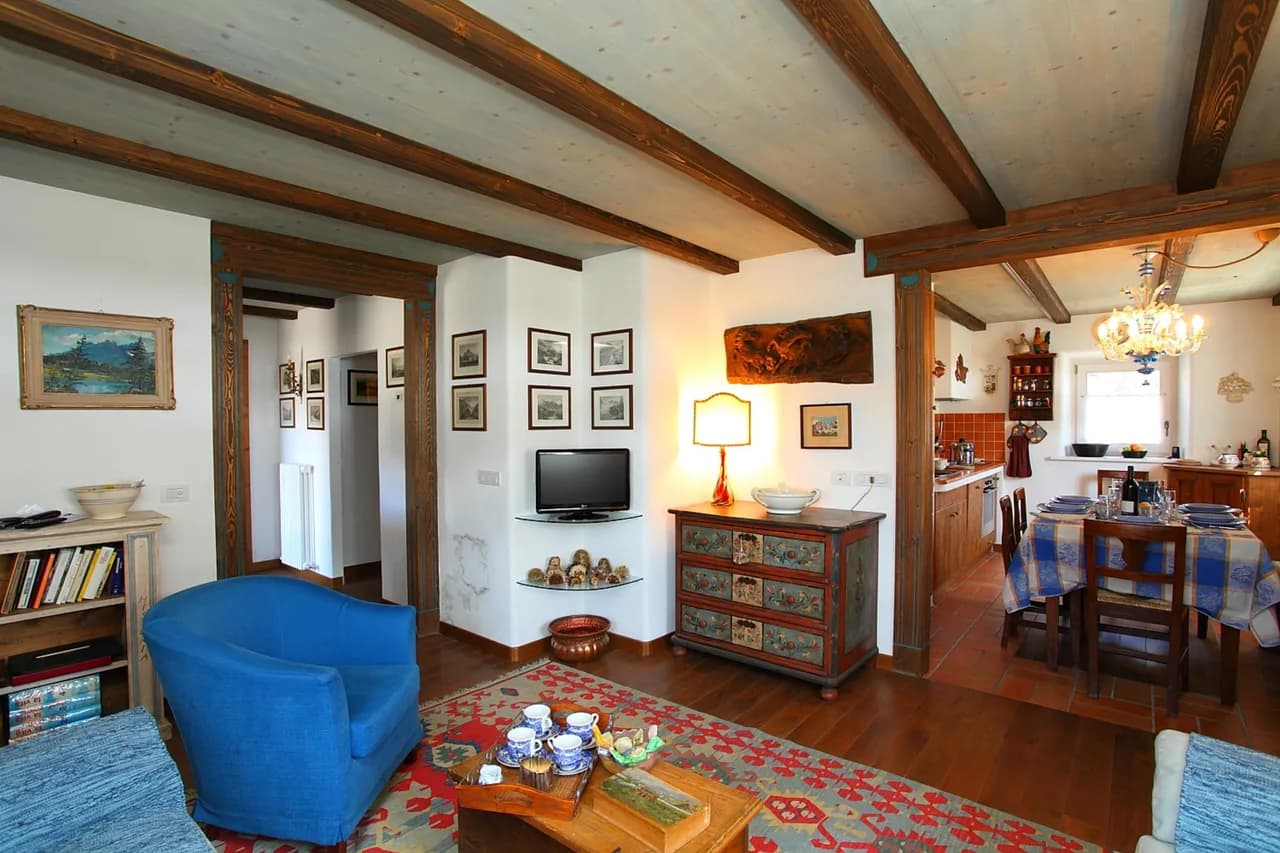 Charming Ski Apartment in Livigno photo 4