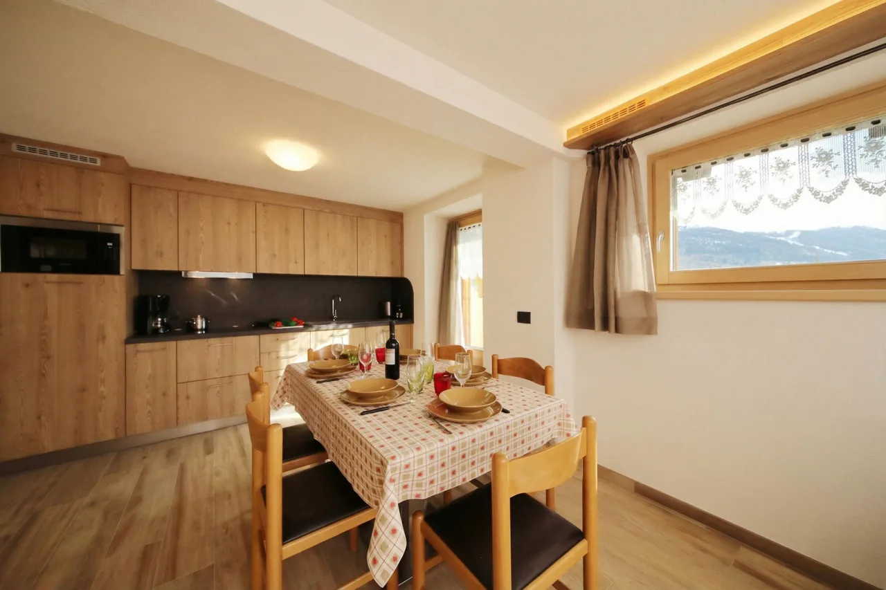 Ski-In Ski-Out Apartment in Livigno photo 5