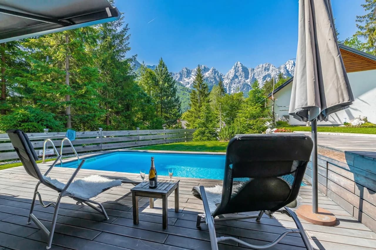 Mountain-View Pool Villa in Gozd Martuljek photo 2