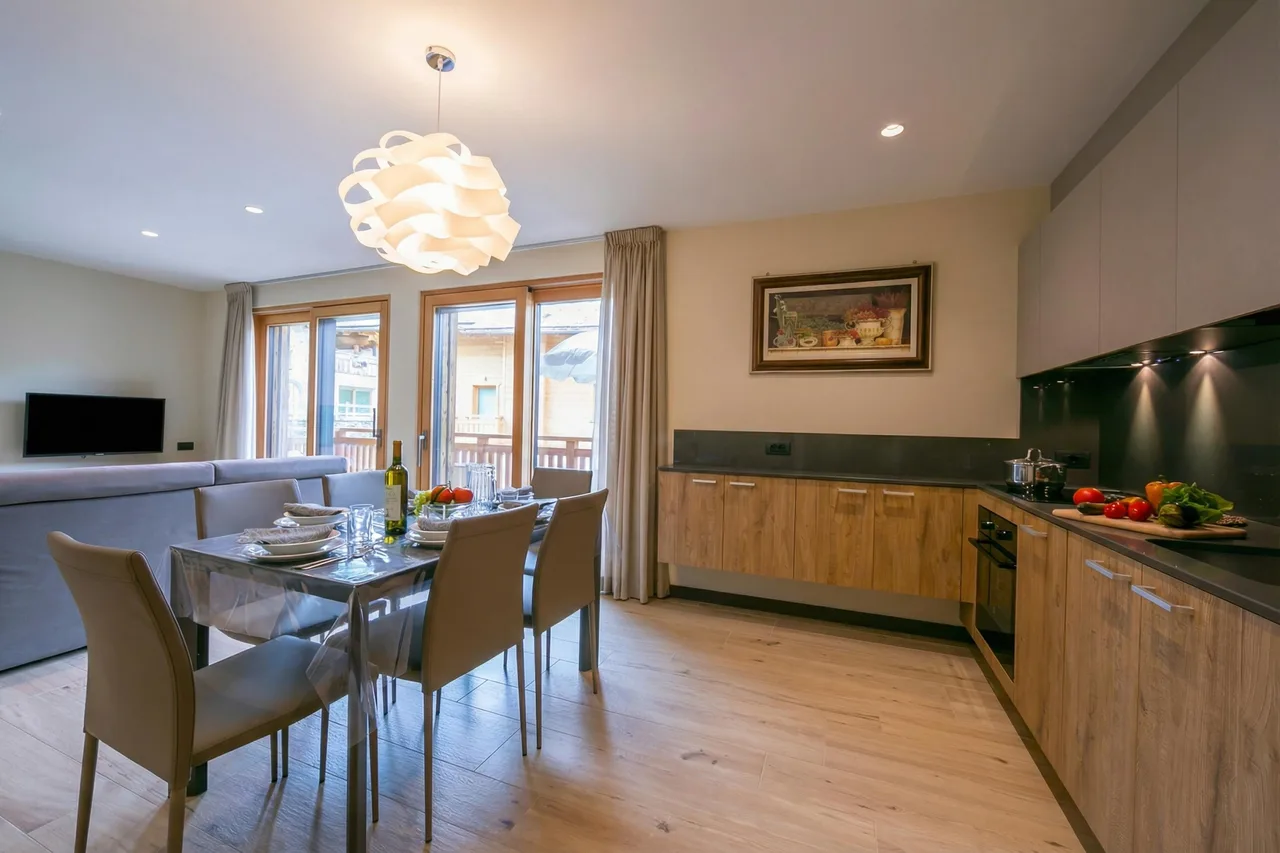 Charming Mountain-View Apartment in Livigno photo 2