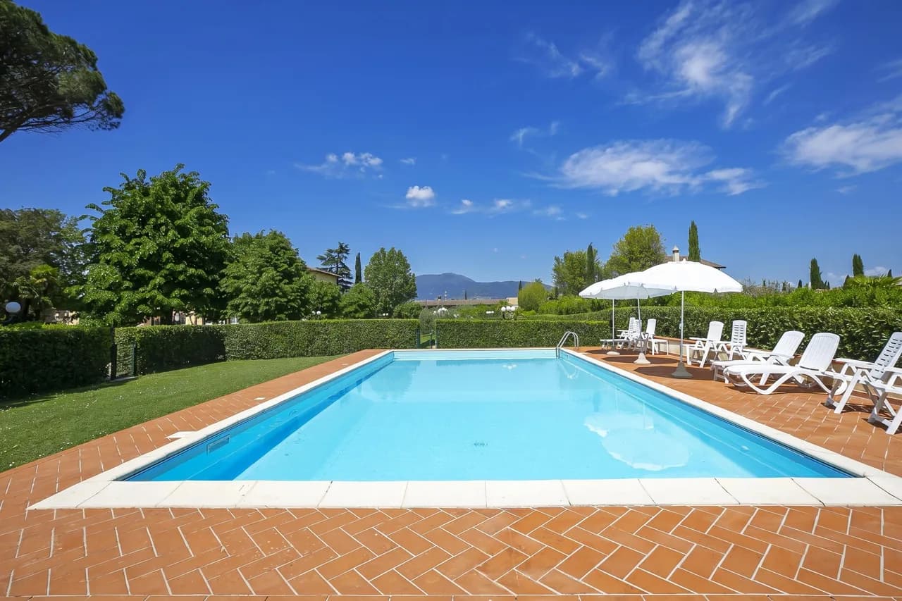 Spacious Countryside Villa in Bientina Tuscany Italy photo 4