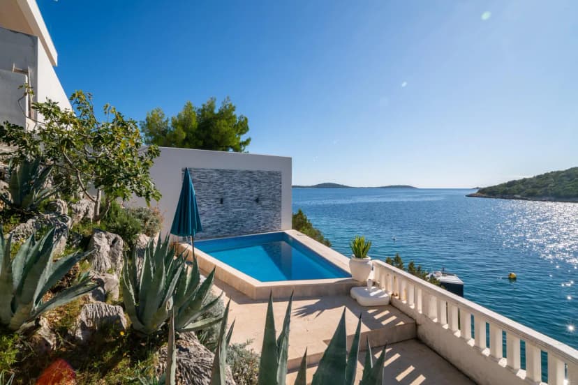 Pool Villa Sine /w Panoramic Sea View