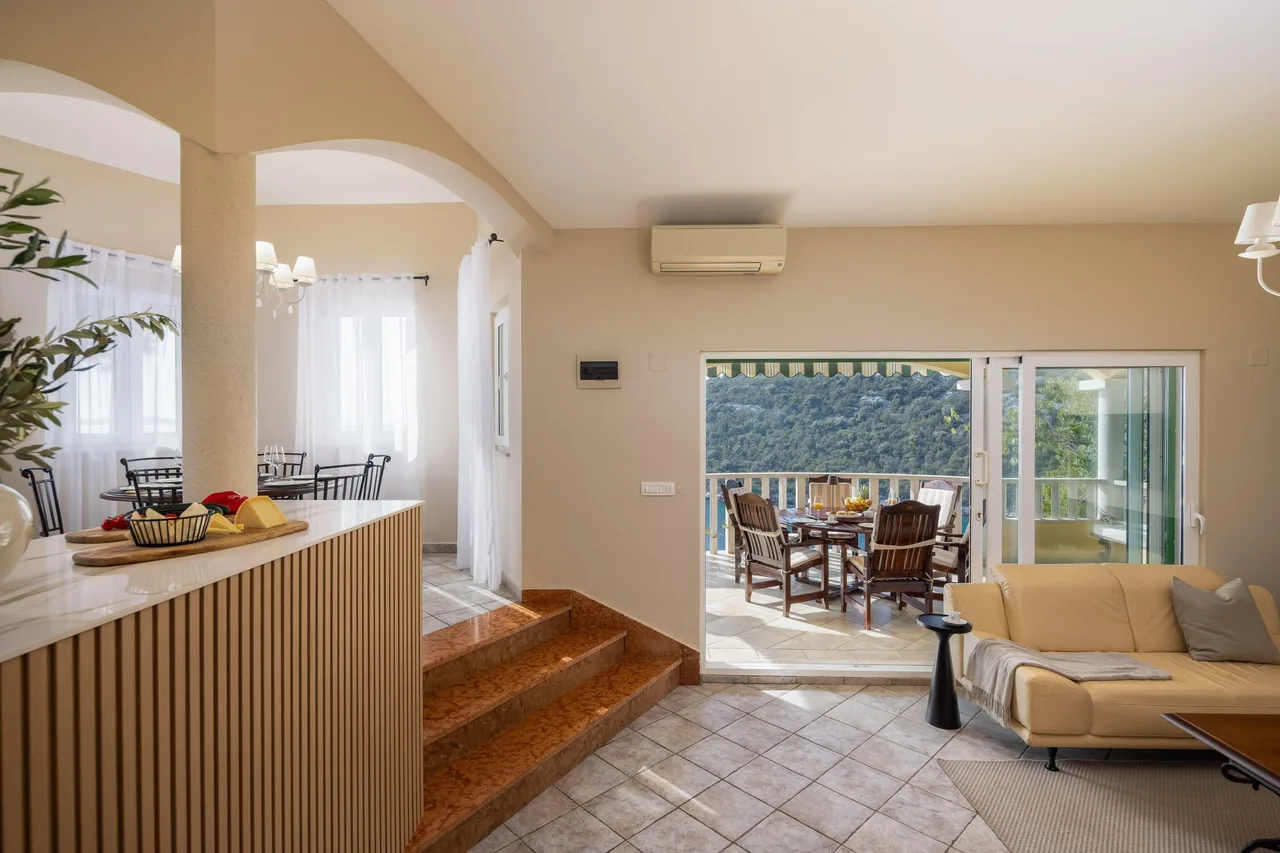 Panoramic Sea View Pool Villa in Trogir - Vinišće photo 4
