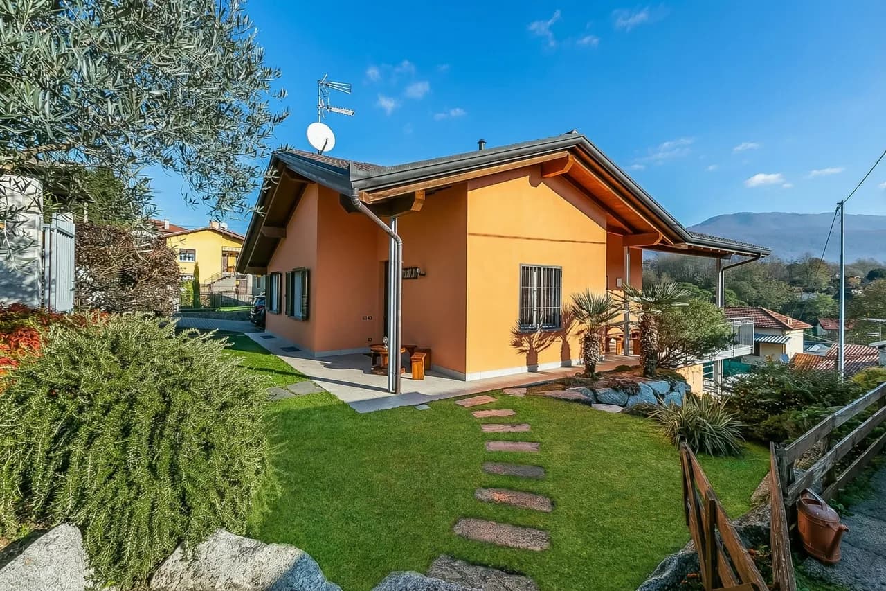 Private Pool Villa in Besozzo, Lombardy, Italy photo 3