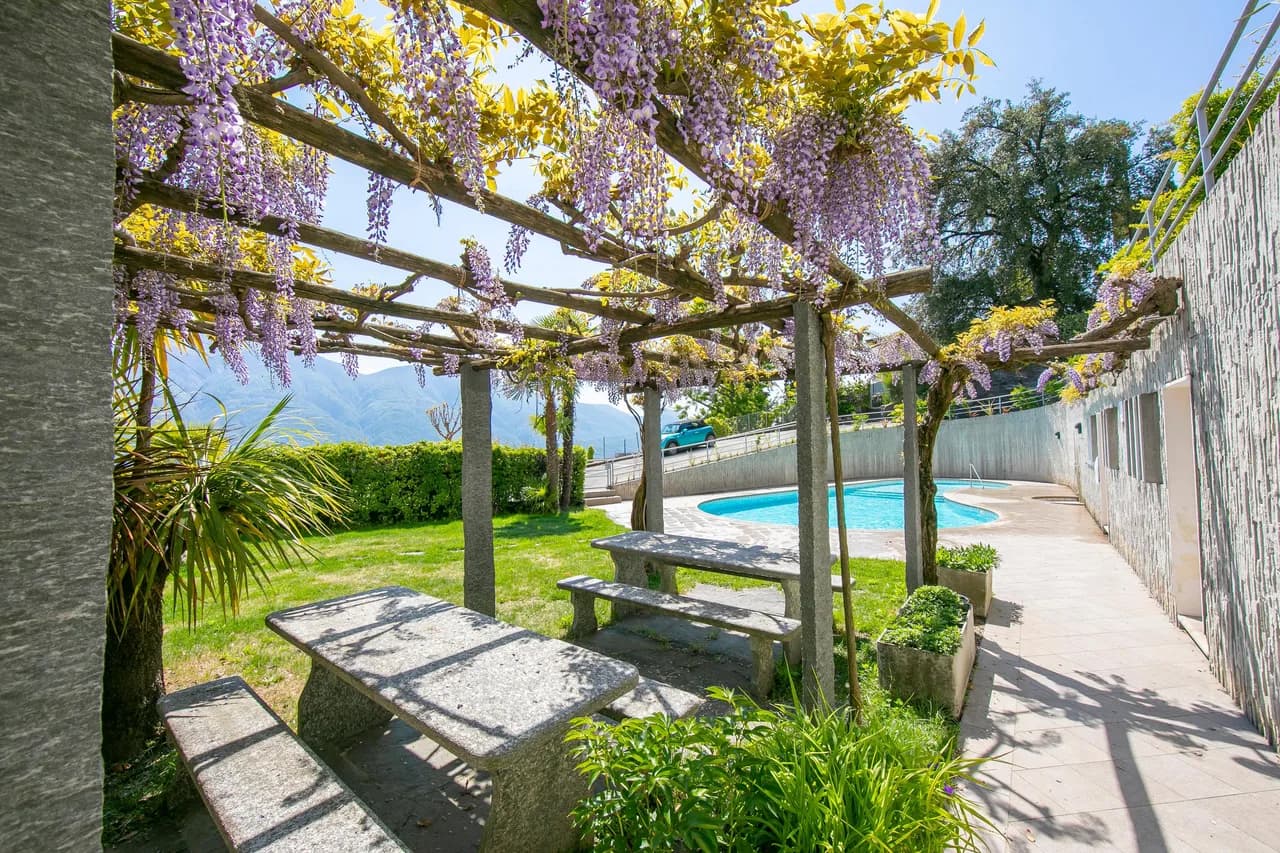 Terrace-Dining Apartment in Ticino