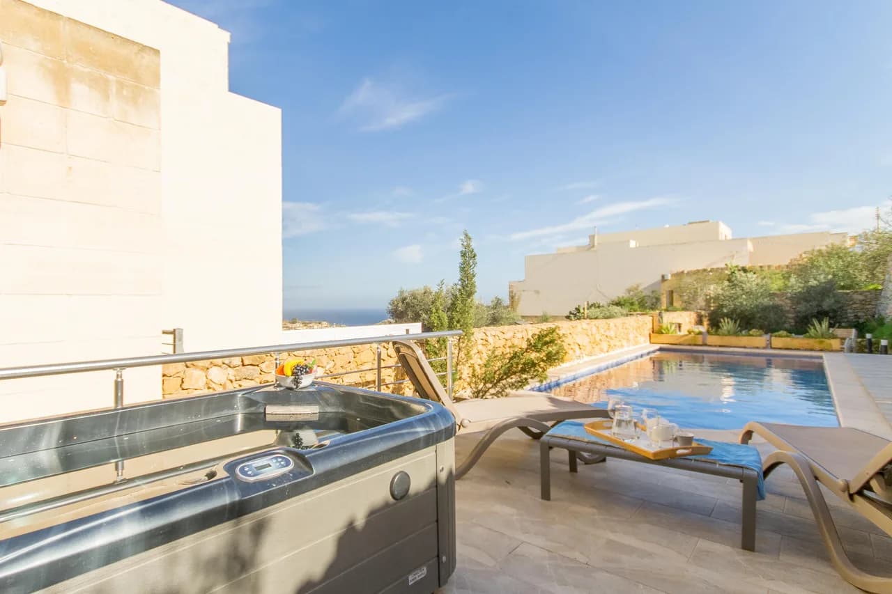 Secluded Pool Vacation Home in Xagħra Gozo photo 5