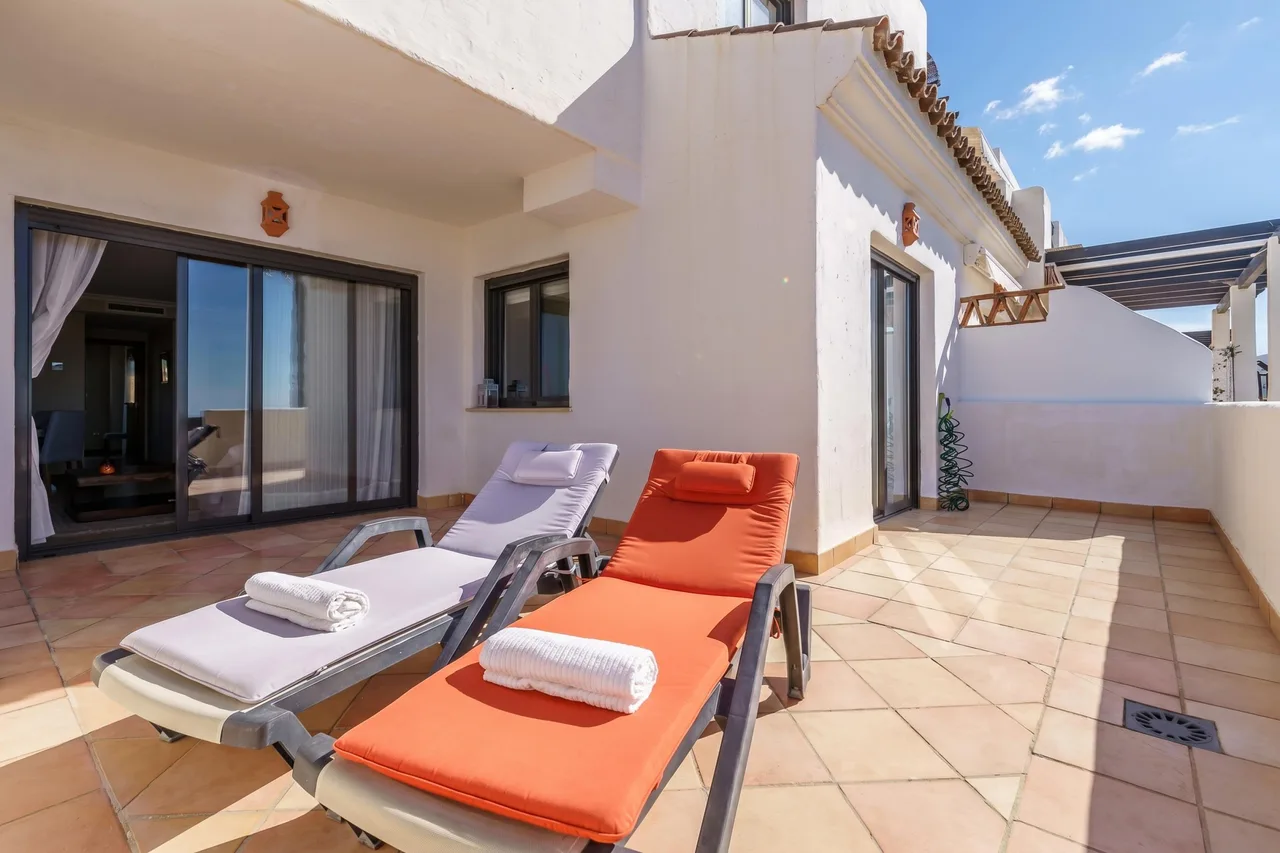 Sunset Seaview Apartment in Estepona photo 3
