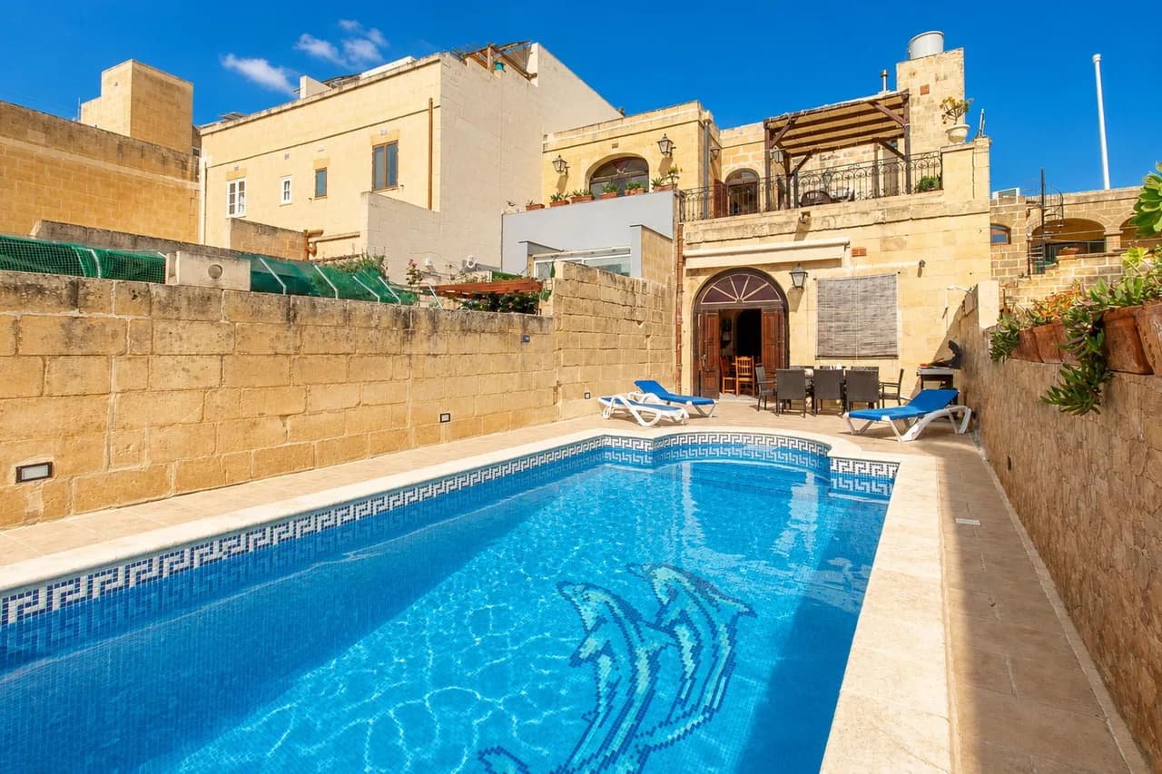 Charming Farmhouse with Pool in San Lawrenz Gozo