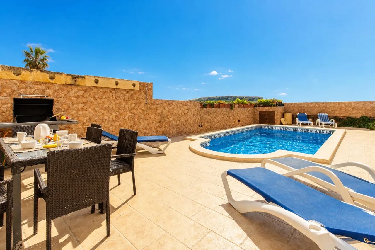 Charming Farmhouse with Pool in San Lawrenz Gozo photo 2