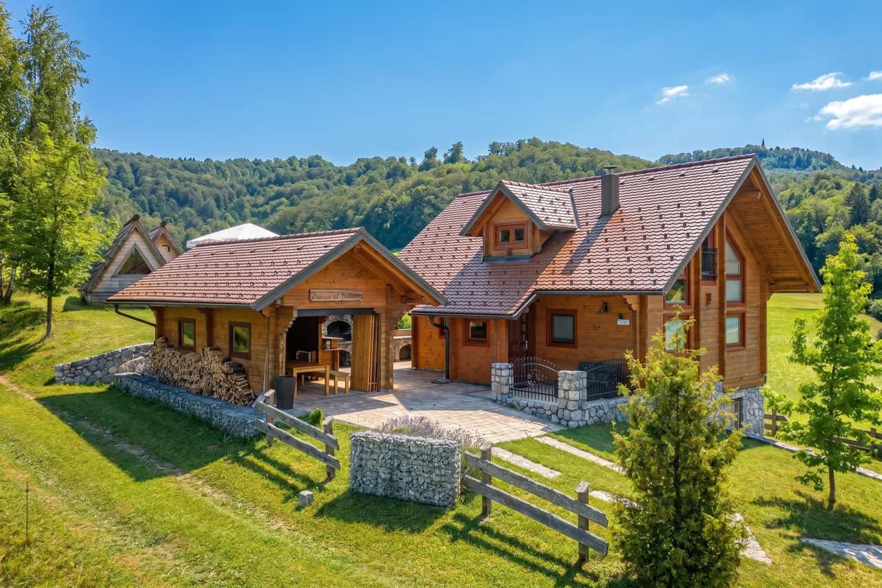 Nature-Inspired Chalet in Planina pri Sevnici