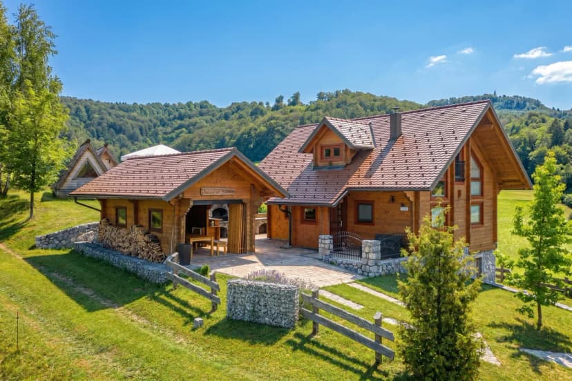 House of Nature Glamping & Sauna