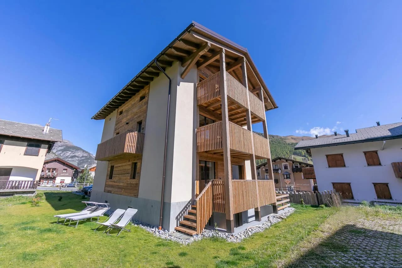 Ski-In Luxury Apartment in Livigno photo 2