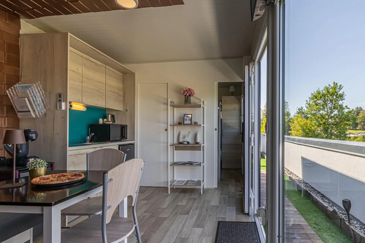 Rooftop Home With Whirlpool & Sauna photo 3