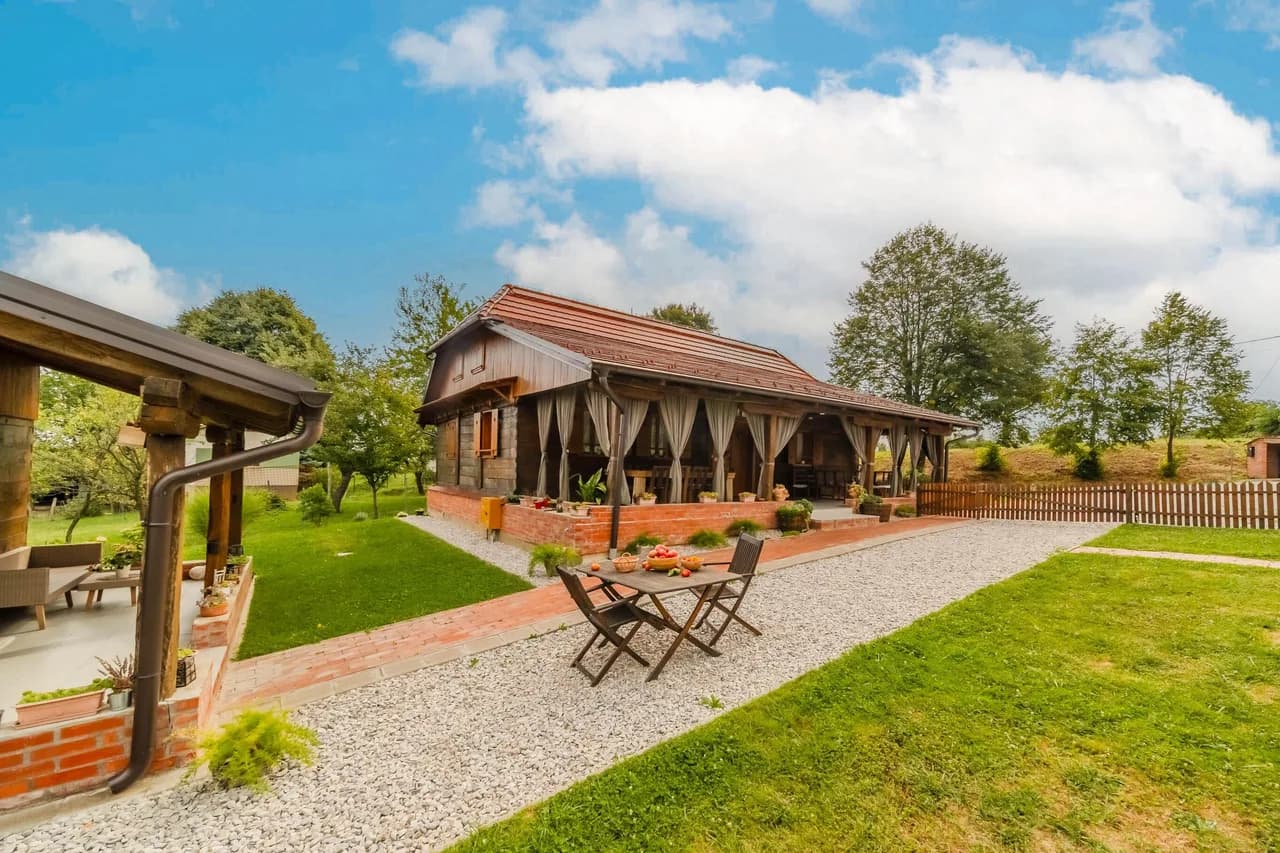 Eco-Friendly Vacation Home in Lopatinec