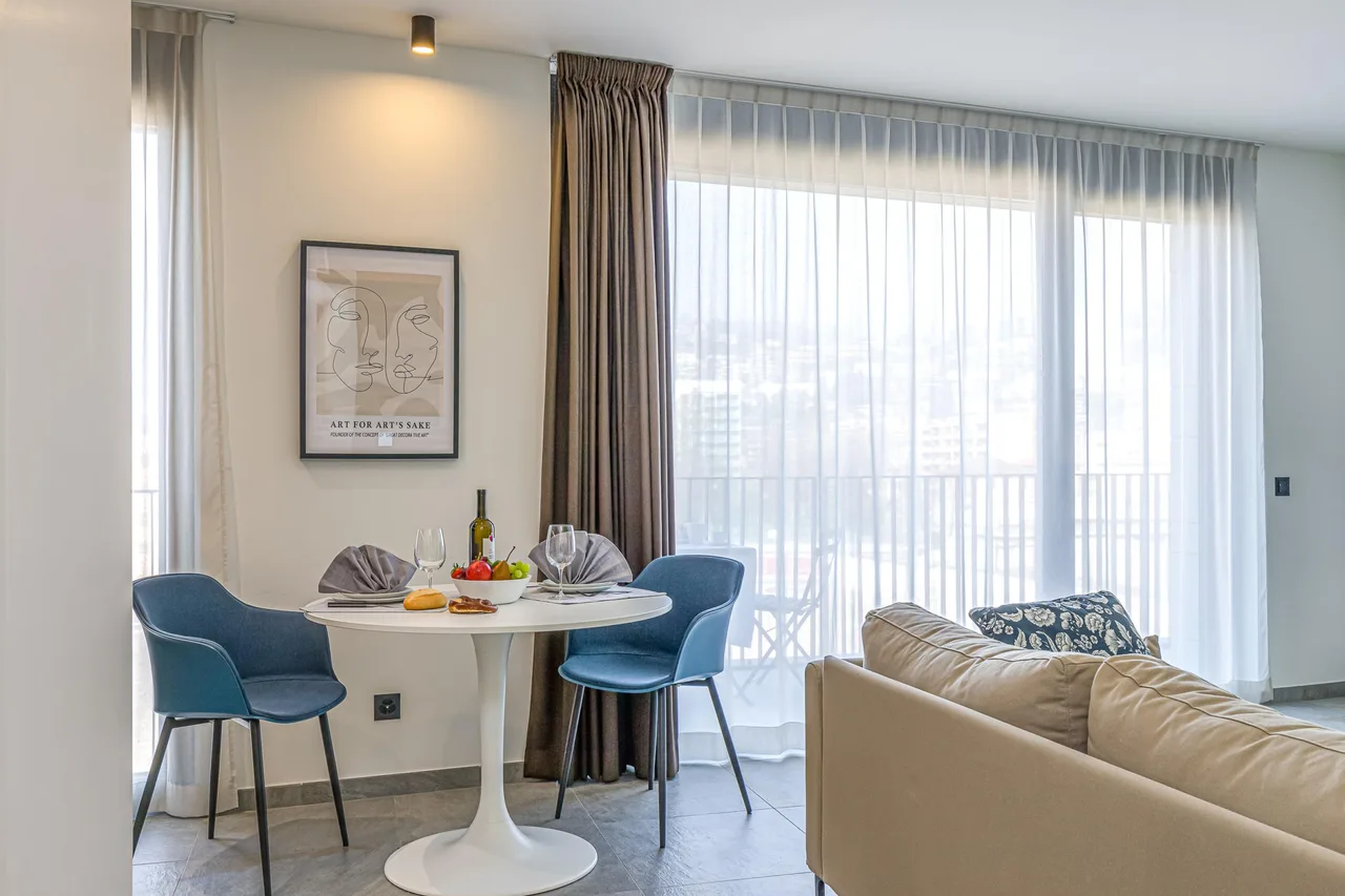 ICON H Lugano 406 Suite Business photo 2
