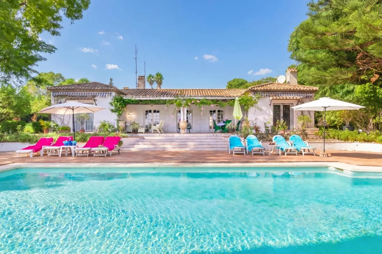 Elegant Luxury Villa in Benahavís, Costa del Sol