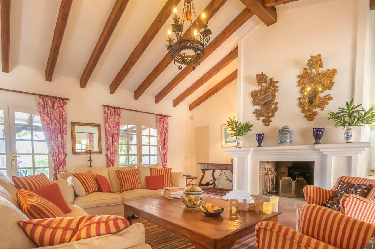 Elegant Luxury Villa in Benahavís, Costa del Sol photo 4