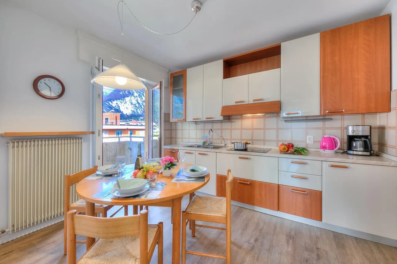 Lakeside Apartment with Large Terrace in Riva del Garda photo 3
