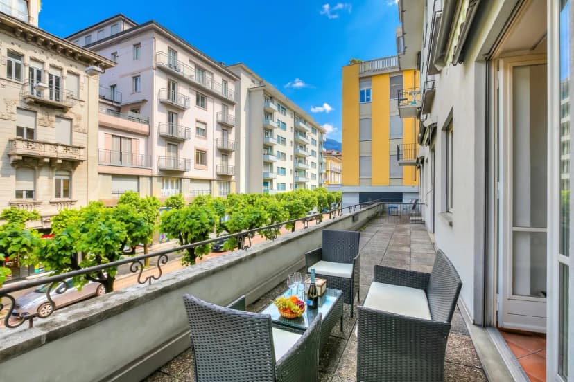 Bellinzona in Centro: Lift, Parking, Sleeps 6