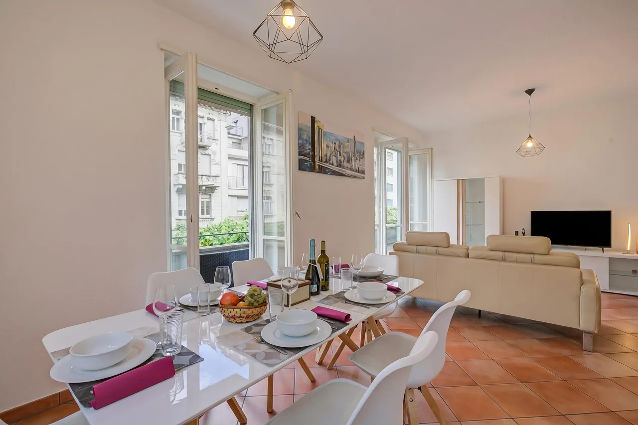 Bellinzona in Centro: Lift, Parking, Sleeps 6 photo 3
