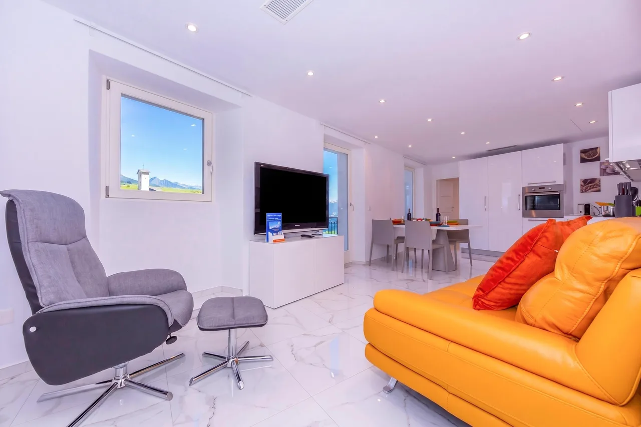 Yellow view apartment - Ronco S/Ascona photo 3