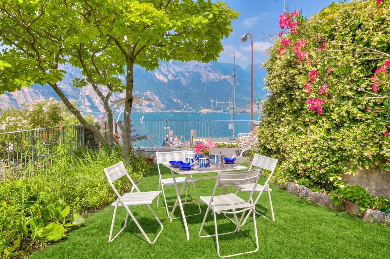 Lake-View Garden Villa in Nago-Torbole photo 4