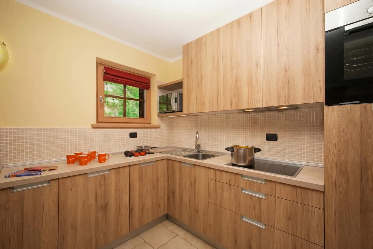 Charming Alpine Apartment in Livigno photo 4