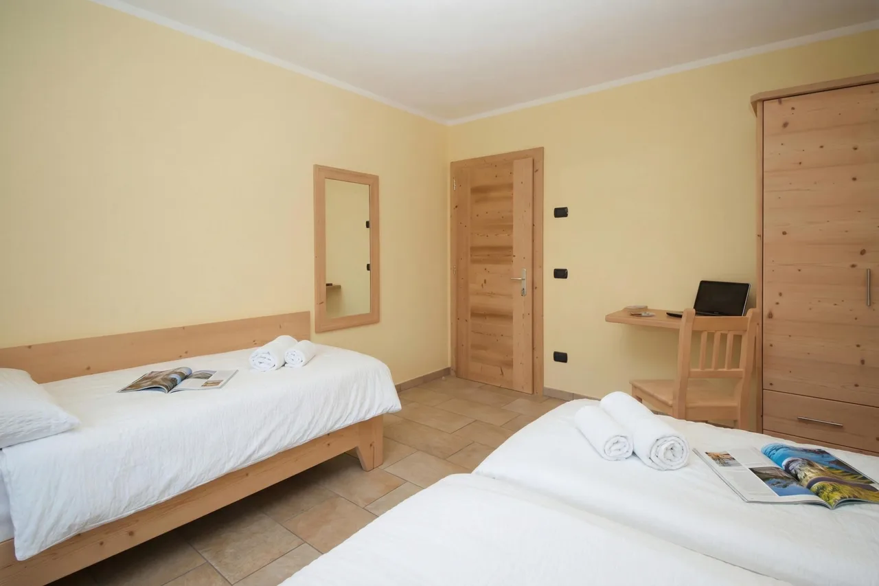 Charming Alpine Apartment in Livigno photo 5