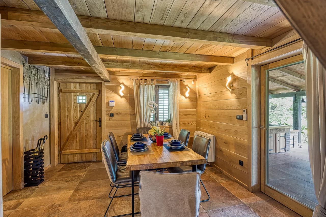 Riverside Vacation Home in Lasinja, Croatia photo 5