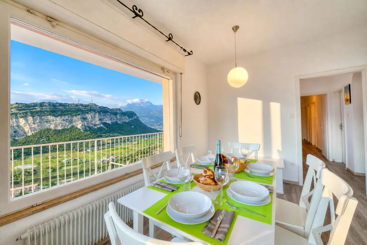Panoramic View Villa in Nago-Torbole photo 3