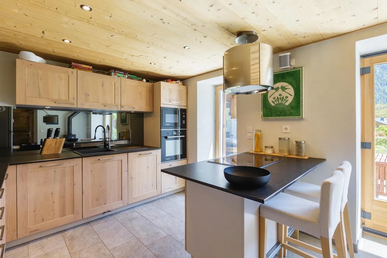 Modern Alpine Chalet in Argentière, Chamonix photo 5