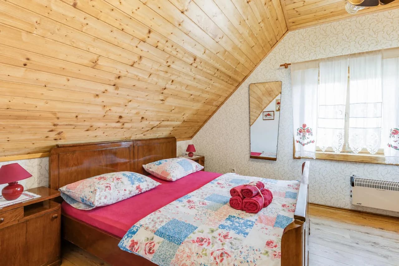 Rustic Vacation Home With Heated Pool in Velika Buna photo 4