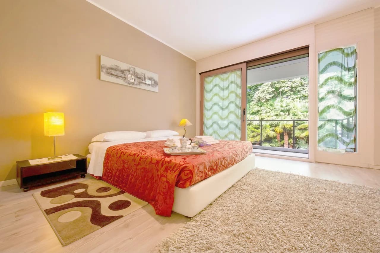 Maraini Elegante Apartment with Jacuzzi & Balcony photo 5
