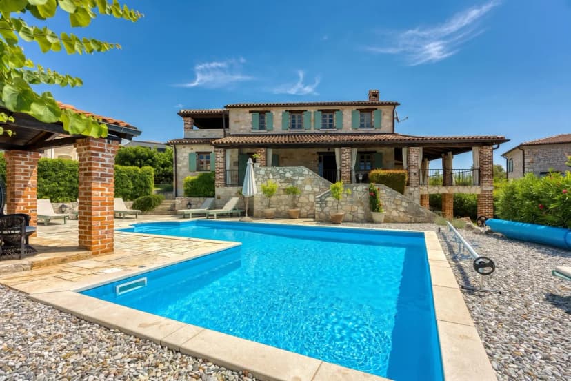 Rustic Istrian Villa Amyra With Pool