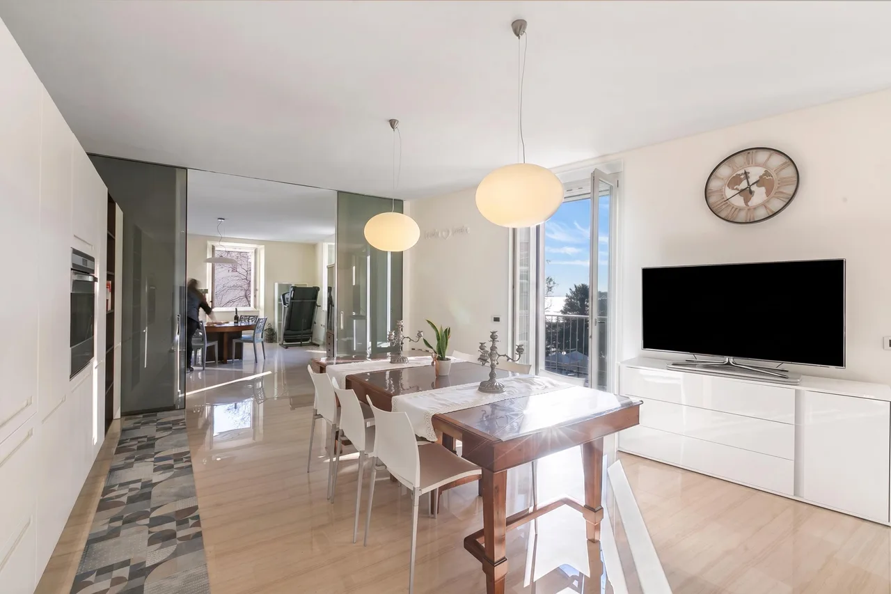 Lake View Luxury Apartment in Riva del Garda photo 5