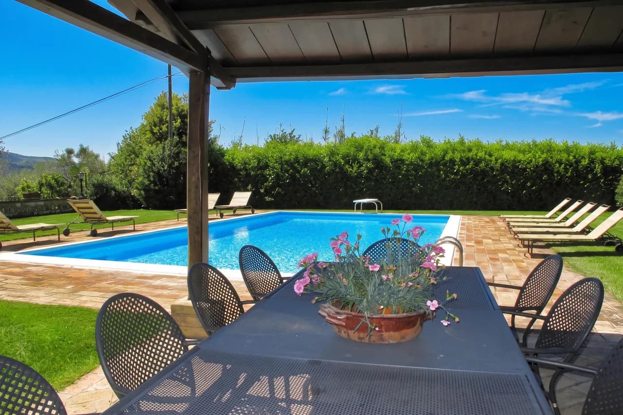Hilltop Luxury Villa in Torgiano photo 3