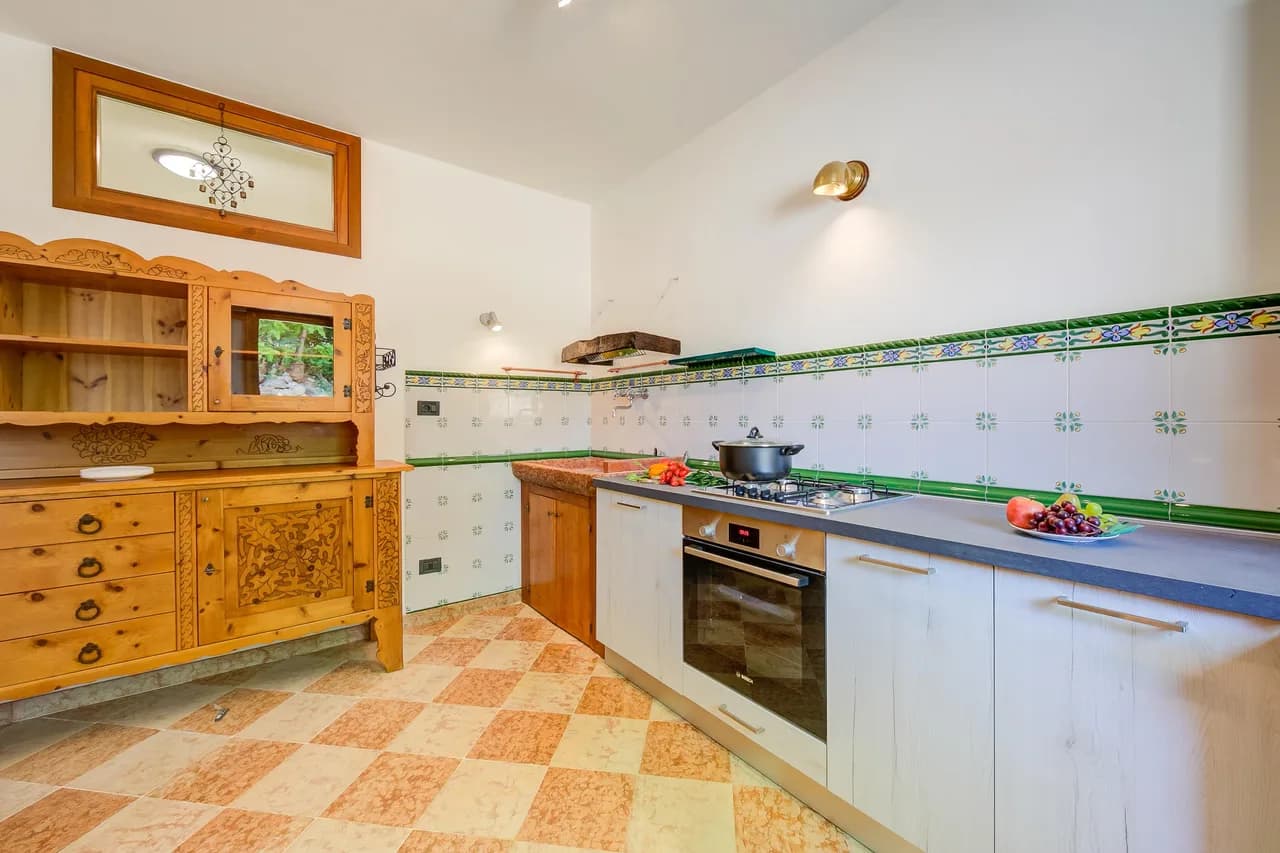 Casa Mondragon In Lazise w/ Private gazebo with table+chairs & Parking photo 4